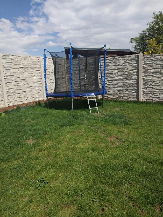 Melcany Apartman Blizko Brna S Dobovymi Dekoracemi 아파트 외부 사진